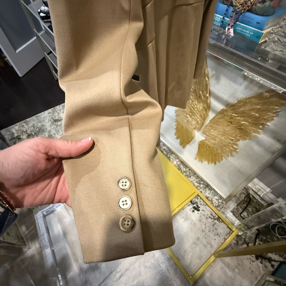 Carbon 38 Slim Tan One Button Blazer with Green Accent Collar and pocket trim - Picture 10 of 13